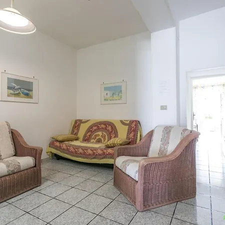 Apartment Fiora A *