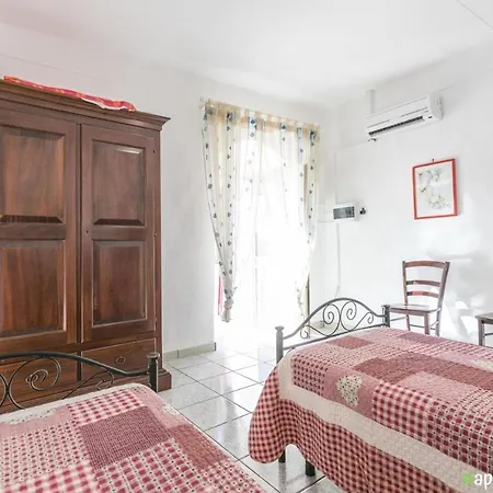 Fiora A Apartment *